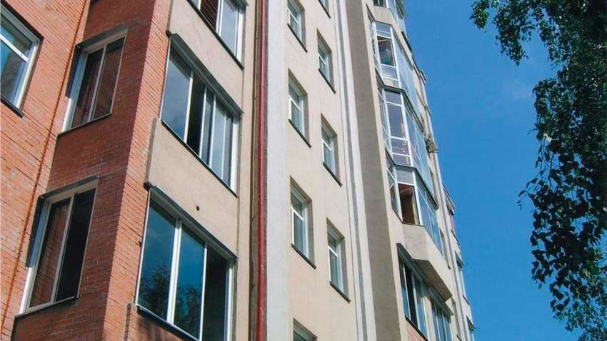 У Львові дворічна дівчинка випала з вікна 8 поверху: поліція з'ясовує обставини загибелі дитини