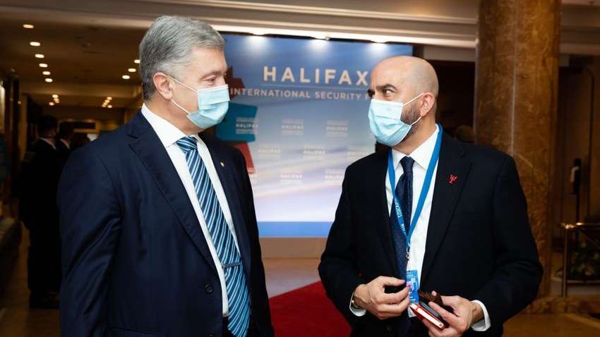 У Порошенко в Галифаксе были переговоры по предоставлению Украине дополнительного вооружения - Павел Нусс 