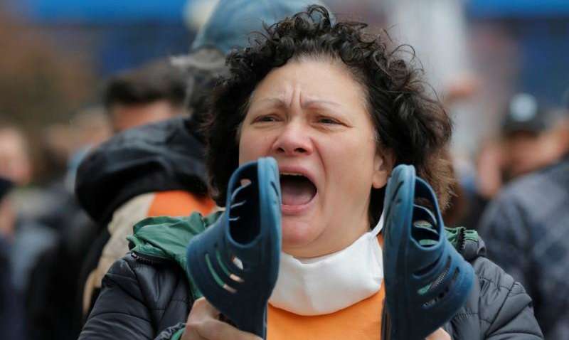 Лукашенко сравнили с тараканом: беларусы накануне выборов поддерживают оппозицию