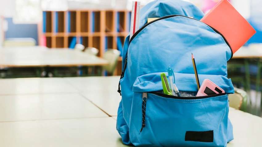 Евакуаційний рюкзак школяра: що має бути в середині