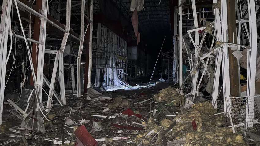 Росіяни знищили один з найбільших ринків у Харкові (ОНОВЛЕНО)