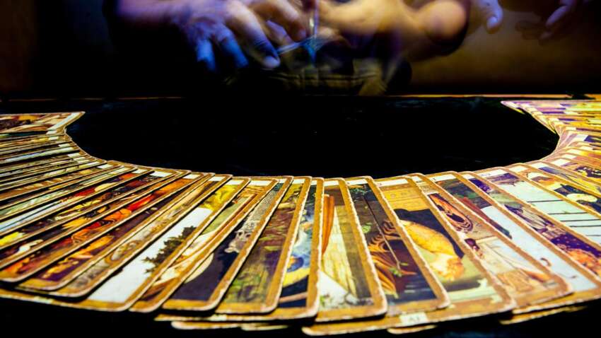 Близнюки різко змінюють курс, а Леви стоять перед вибором: гороскоп на 1 квітня, який ламає плани