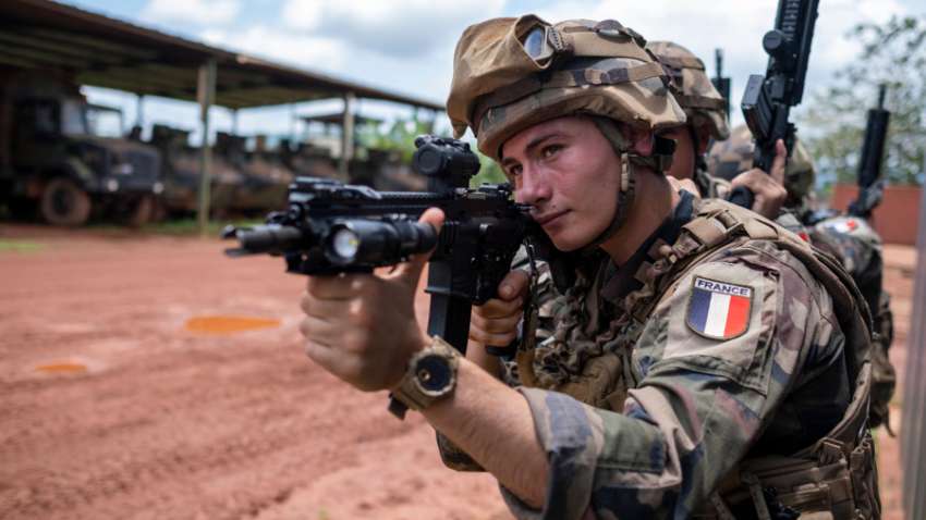 У Франції пояснили, що могли б робити війська НАТО на війні в Україні У Франції пояснили, що могли б робити війська НАТО на війні в Україні