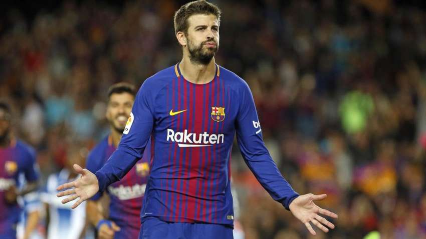 Пике и Давид Сильва проведут юбилейные матчи за свои клубы