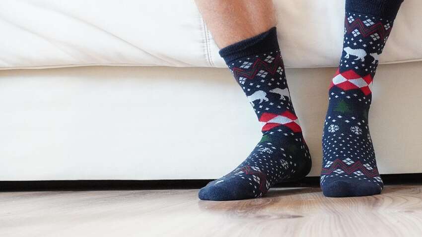 Врачи шокировали: к каким серьезным заболеваниям приводят грязные носки