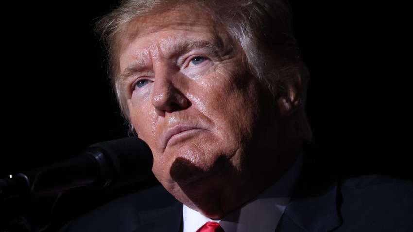 Враг Америки: почему Трамп назвал Twitter "позором для демократии"