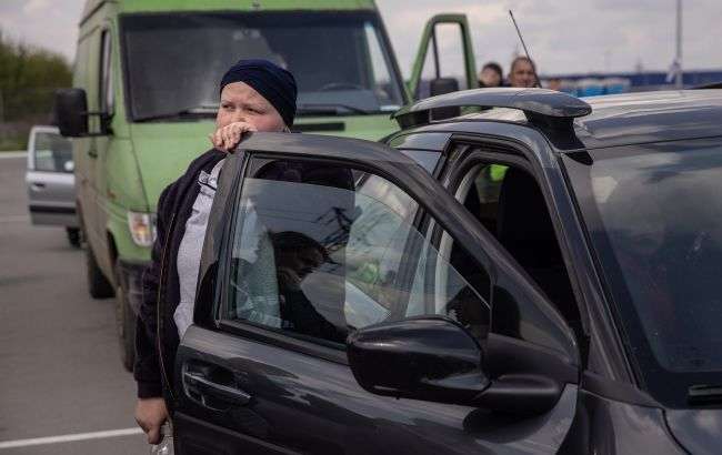 Россияне ставят условие украинцам, которые хотят выехать из оккупации: детали Россияне ставят условие украинцам, которые хотят выехать из оккупации: детали