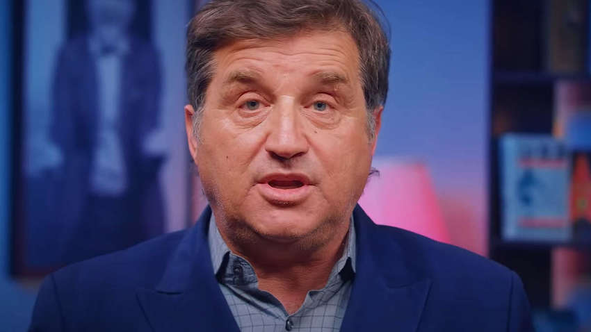 Російський журналіст, який засудив напад РФ, потрапив до реанімації Російський журналіст, який засудив напад РФ, потрапив до реанімації