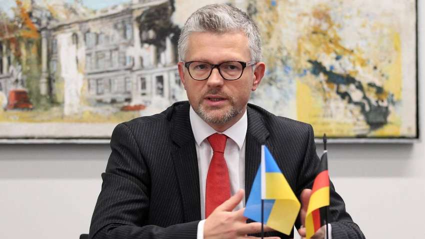 Посол Мельник різко реагує на критику німецького депутата: ідіть до біса Посол Мельник різко реагує на критику німецького депутата: ідіть до біса