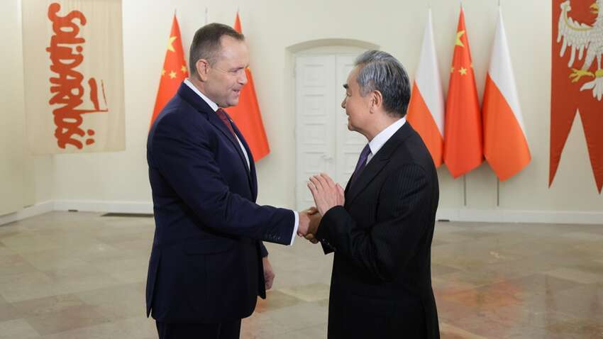 Китай делает ставку на Польшу: какие важные решения переговорщики Си везут из Варшавы Китай делает ставку на Польшу: какие важные решения переговорщики Си везут из Варшавы