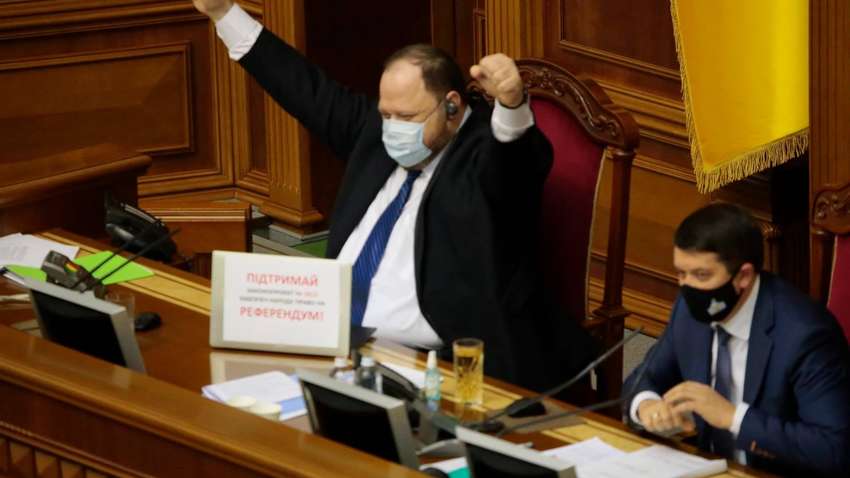 "Все работает": Стефанчук прокомментировал первое подозрение нардепу в кнопкодавстве