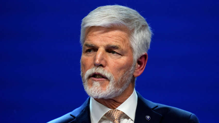 Чеський президент критикує позицію Заходу про можливу ескалацію НАТО з Росією Чеський президент критикує позицію Заходу про можливу ескалацію НАТО з Росією