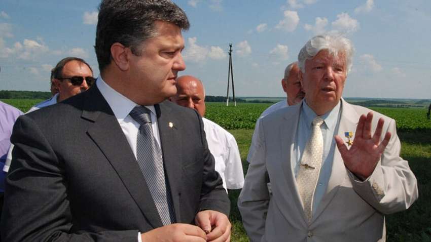 Похорон Порошенка довелося терміново перенести Похорон Порошенка довелося терміново перенести