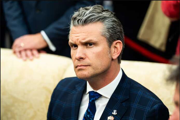 Гегсет пошел против Иванки и Мелании Трамп: детали войны в Белом доме