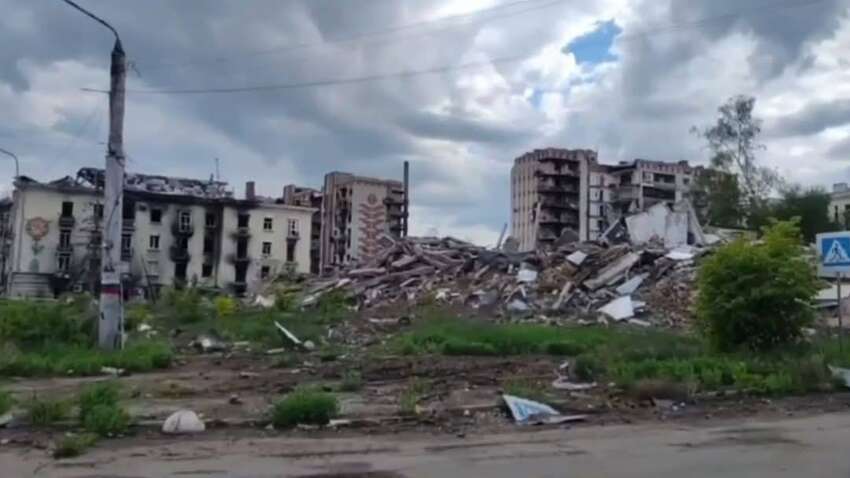 Оккупанты устроили в Бахмуте военную базу: есть ли там местные