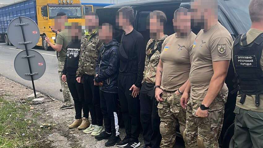 Шедевральна схема: як поліцейський допомагав ухилянтам втекти з України Шедевральна схема: як поліцейський допомагав ухилянтам втекти з України