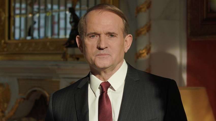  Росія дає Зеленському чіткі сигнали, що не варто воювати з Медведчуком, - політолог