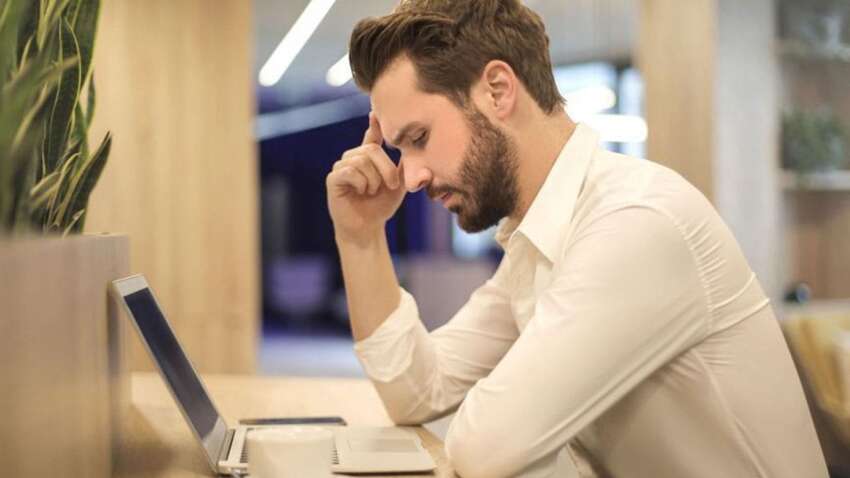 Проблеми сипатимуться на голову: у трьох знаків Зодіаку у жовтні виникнуть труднощі на роботі