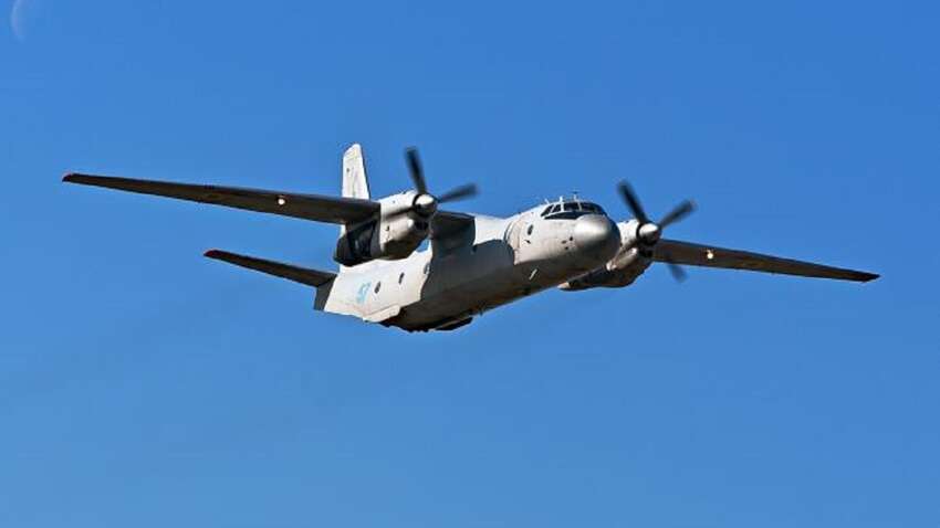 Стало відомо, чому над Україною кружляє “таємничий” літак