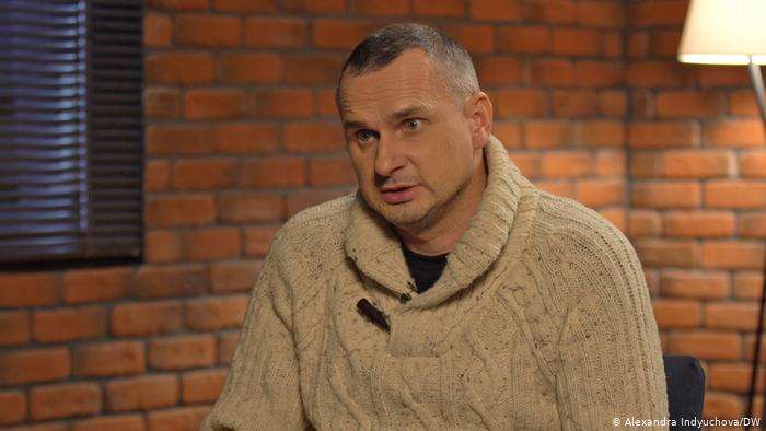 «Прошу прощения за резкие слова в сторону Украины»: Сенцов попросил прощения за сестру