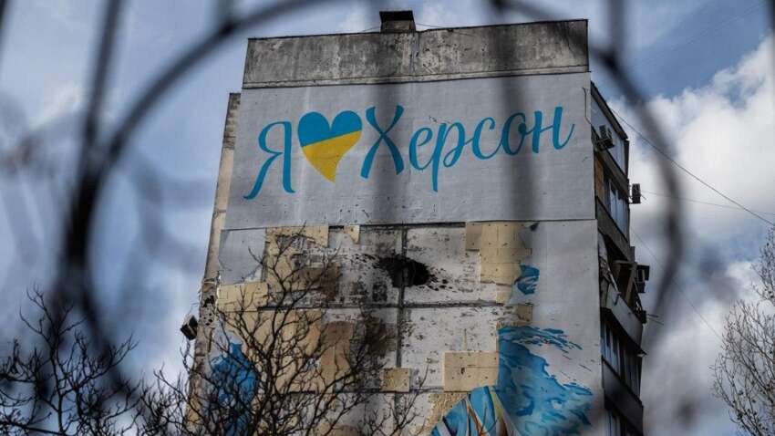 РФ беспощадно ударила по кафе в центре Херсона: известно об убитых и раненых РФ беспощадно ударила по кафе в центре Херсона: известно об убитых и раненых