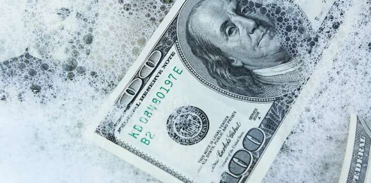 Єврокомісія оновила список країн з високим ризиком відмивання грошей: чи є там Україна