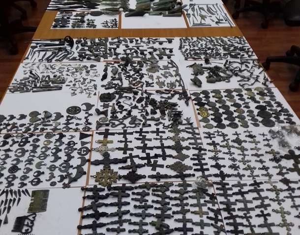 До Сербії намагалися ввезти стародавні артефакти під виглядом українського паркету До Сербії намагалися ввезти стародавні артефакти під виглядом українського паркету