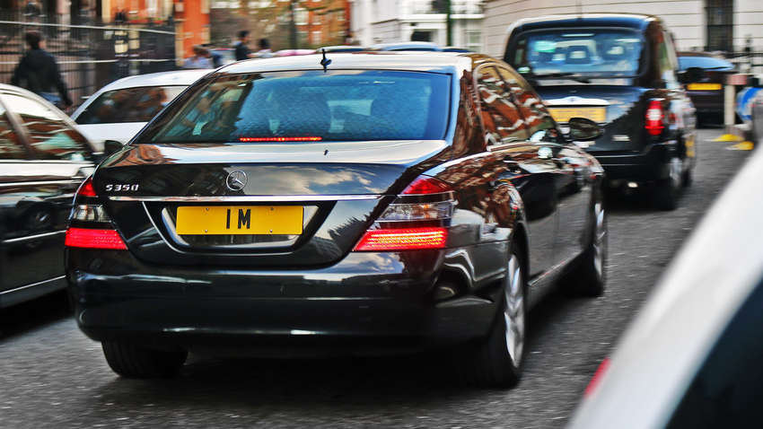 Британские дипломаты пересядут на электромобили