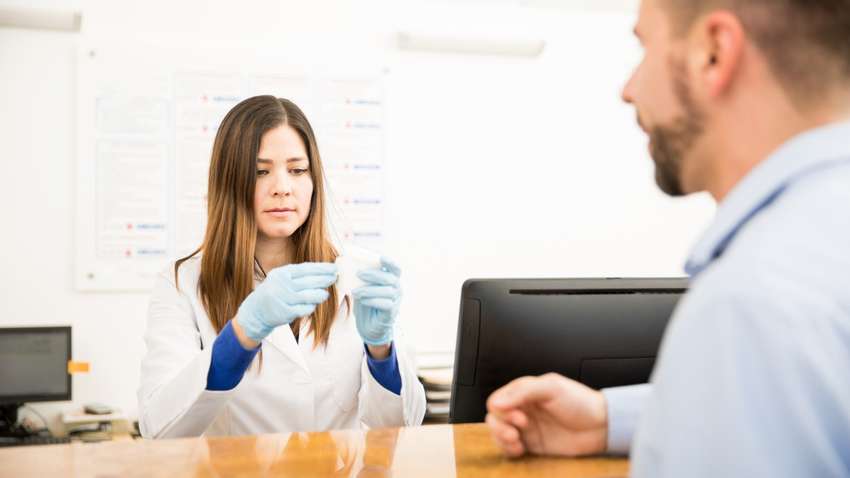 Донор засудил репродуктивную клинику за то, что его семя отдали «неправильным» парам