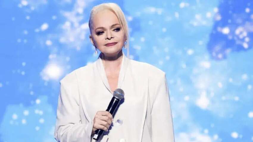 Карма работает: певица-предательница Долина проиграла в Верховном суде РФ – 2 млн человек обрушили сайт Карма работает: певица-предательница Долина проиграла в Верховном суде РФ – 2 млн человек обрушили сайт