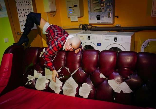 "Мой социальный эксперимент удался": Jerry Heil призналась, почему побрилась на лысо