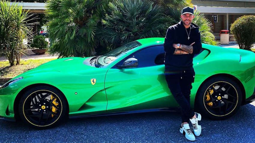 Слишком вульгарные снимки: Ferrari подала в суд на знаменитого дизайнера Слишком вульгарные снимки: Ferrari подала в суд на знаменитого дизайнера