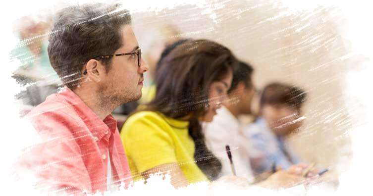 США выдворит из страны часть иностранных студентов США выдворит из страны часть иностранных студентов