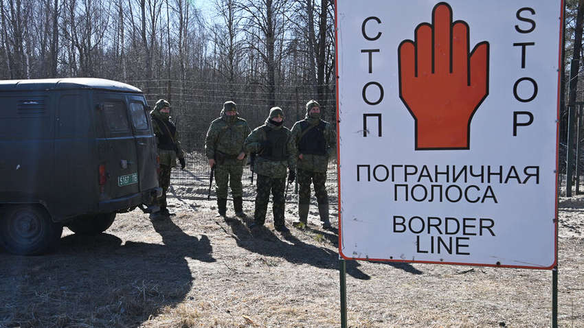 У Білорусі та РФ паніка через українських військових на кордоні: що відбувається У Білорусі та РФ паніка через українських військових на кордоні: що відбувається