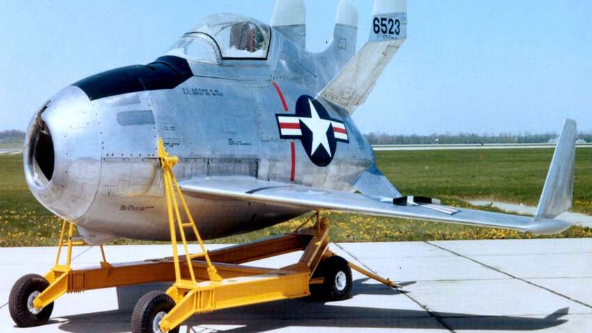 McDonnell XF-85 Goblin: карманный истребитель, живший в брюхе бомбардировщика McDonnell XF-85 Goblin: карманный истребитель, живший в брюхе бомбардировщика