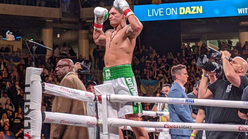 Промоутер Усика прогнозує бій проти Чісори у наступному році