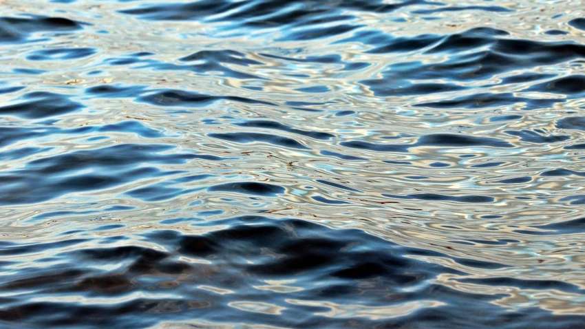 У Черкаській області в річці виявили труп чоловіка зі слідами насильницької смерті