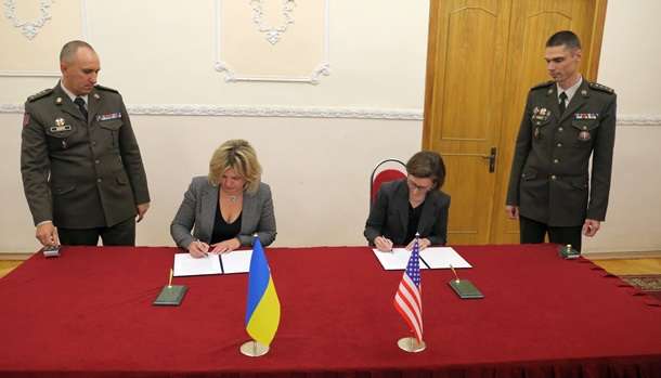 Украина и Америка подписали оборонный протокол