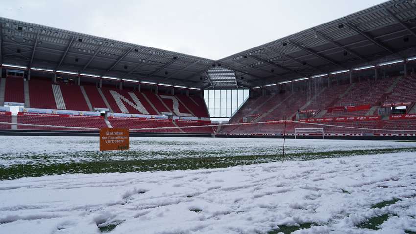 Завтрашний матч немецкой Бундеслиги перенесен: в чем причина