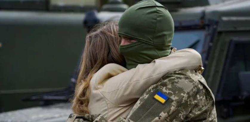 В Минобороны рассказали, какие бонусы и поощрения получат мужчины, которые станут в защиту Украины