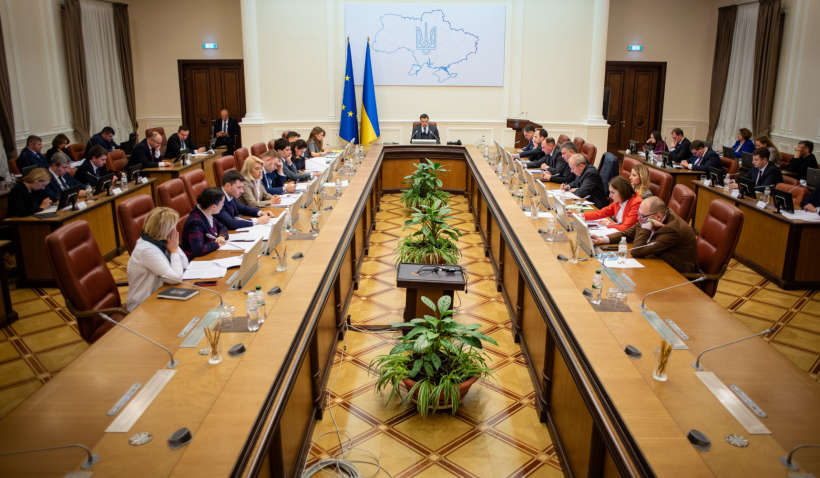 Уряд створив комісію з розслідування пожежі в коледжі Одеси