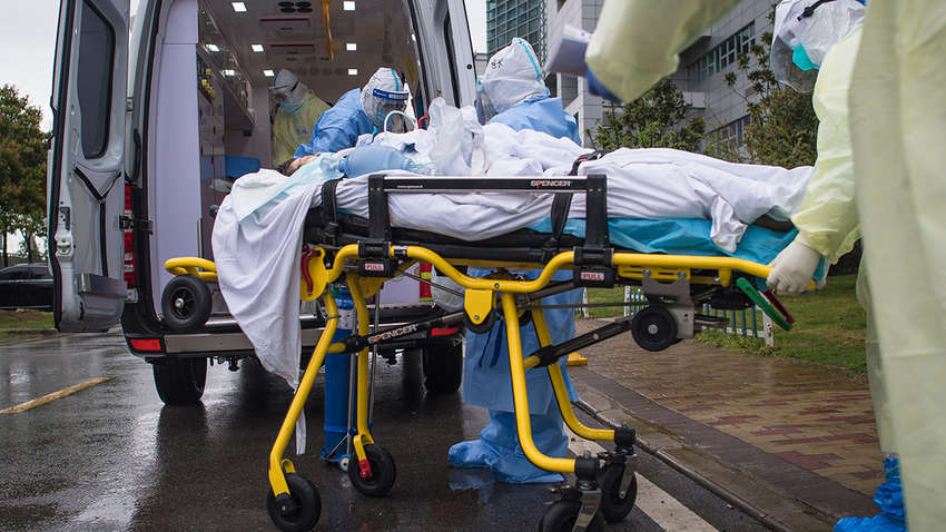 В Китай приезжают заболевшие коронавирусом из других стран