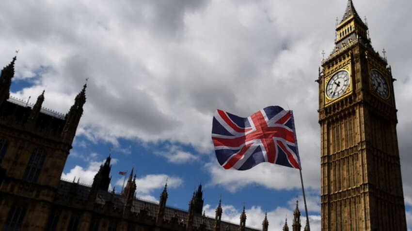 После долгих колебаний Лондон все же принял решение: будет ли, как и США, ослаблять санкции против РФ