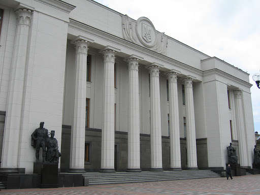 В новий склад парламенту можуть потрапити "ОПЗЖ", "Слуга народу", "Батьківщина" і "Європейська солідарність" - західні соціологи