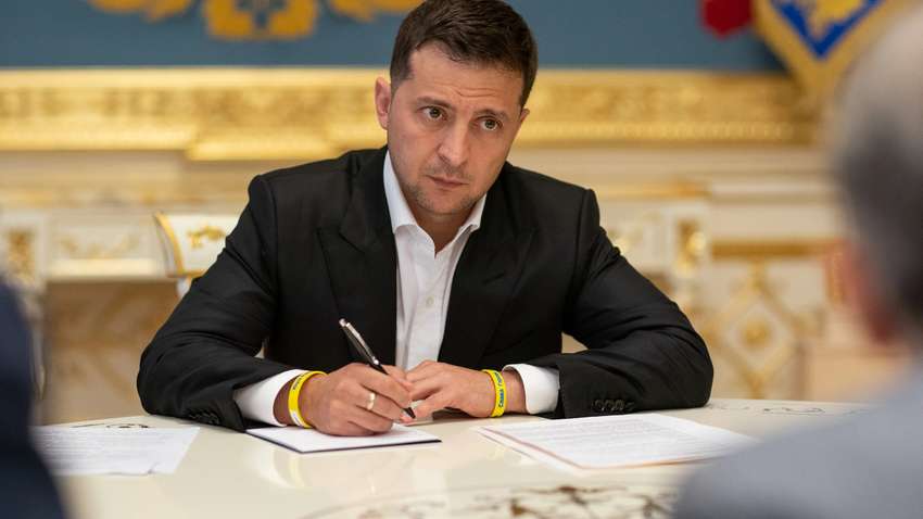 Зеленский подписал закон о ГБР, автоматически отправив Трубу в отставку 