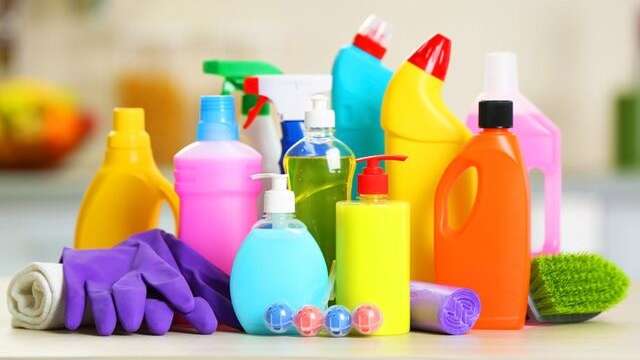 Цю побутову хімію краще ніколи не купувати і викинути, якщо вона у вас є