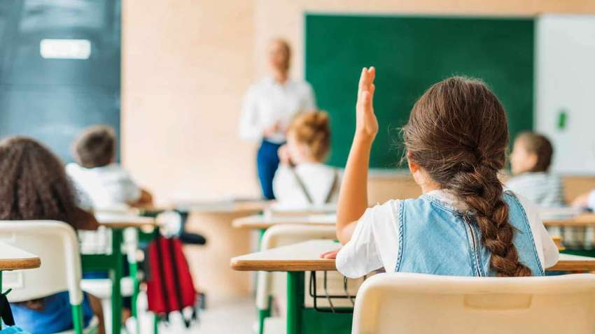 В українські школи будуть пускати за Face ID В українські школи будуть пускати за Face ID