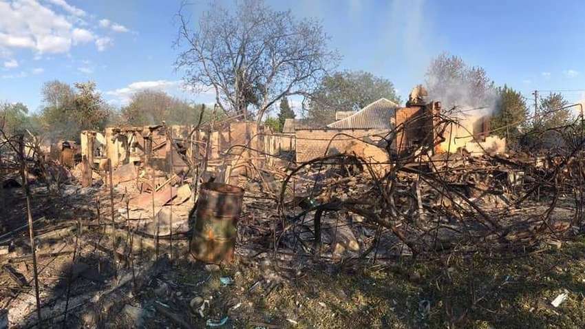 15-летняя раненая девушка вывезла травмированных людей из Попасной 15-летняя раненая девушка вывезла травмированных людей из Попасной