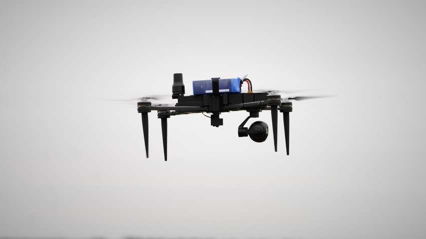 Українські "мавіки" пройшли перші польотні випробування