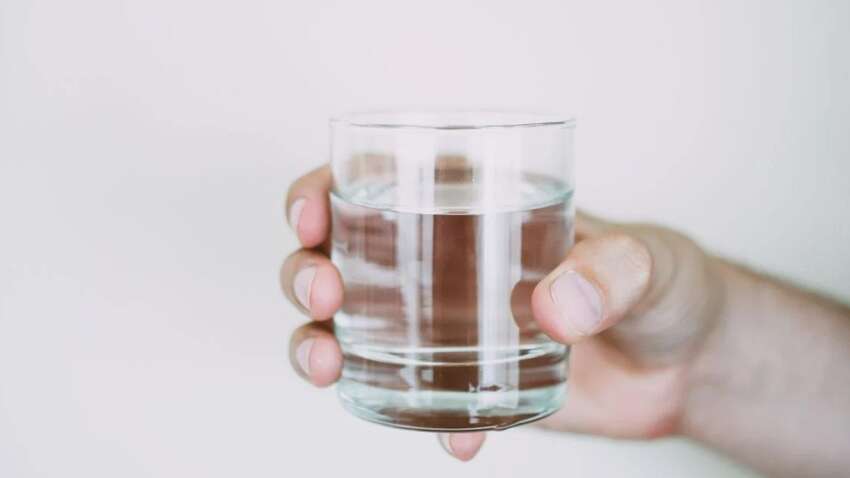 Ранок неодмінно потрібно починати зі склянки води: наведено беззаперечні аргументи  